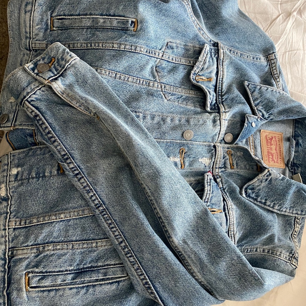 Levi’s jeans jacket